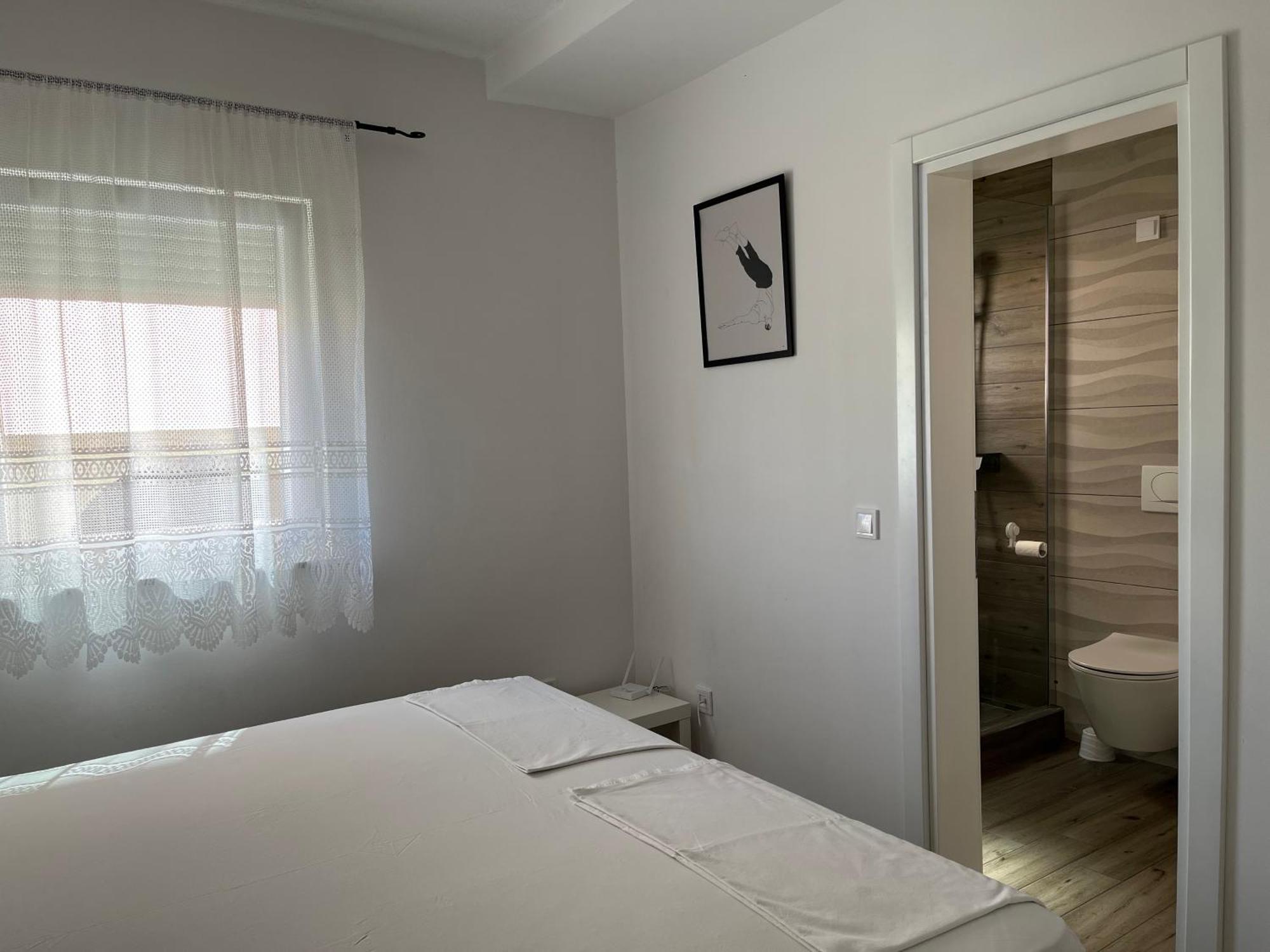 Apartmani Mlinar - Two Bedroom Apartment With Seaview Grebaštica Eksteriør bilde